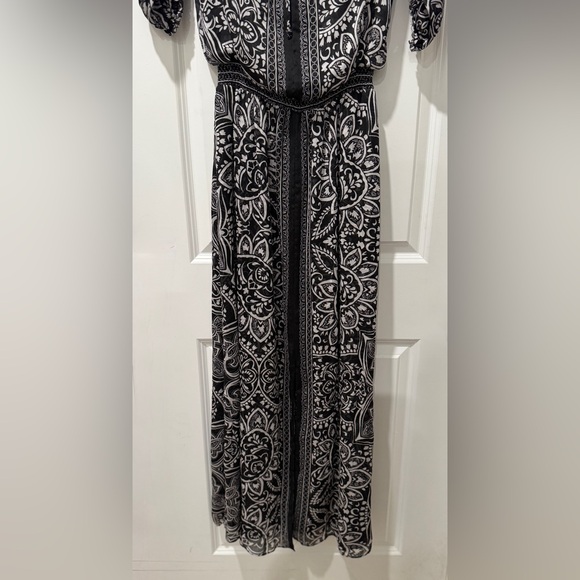 White House Black Market Monochrome Paisley Dress - Picture 4 of 11